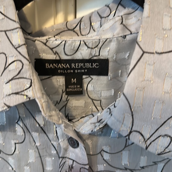 Beautiful Contrast Blouse - Picture 2 of 5